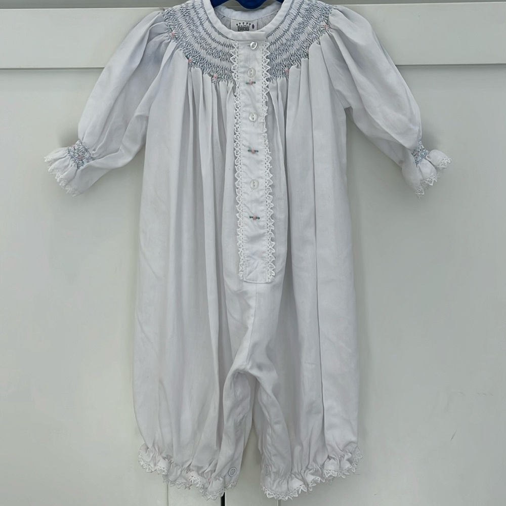 Smocked white romper in excellent used condition size 3M